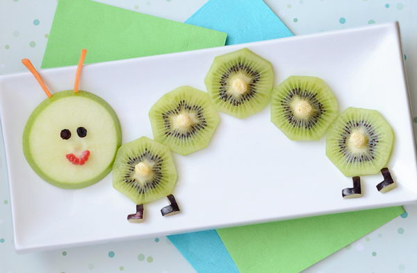 17-fruity-caterpillar-snack-for-kids